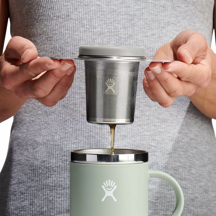 tea-infuser-z2 drif035-tea-infuser-birch-hb-pour_1.jpg