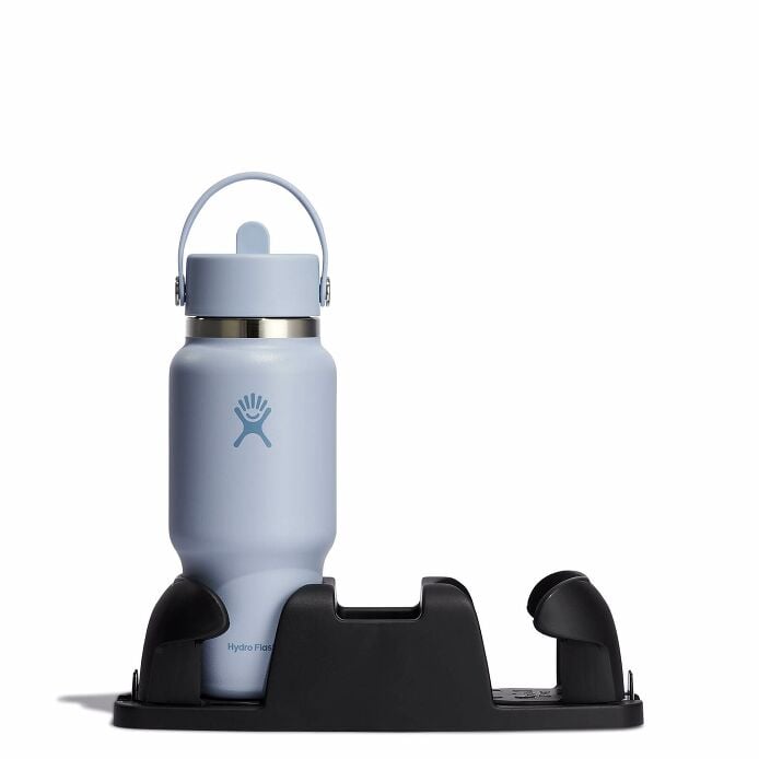 24-oz-travel-bottle-with-flex-straw-cap-b9 surf-travel-bottle-in-cuplholder_2_8_1.jpg