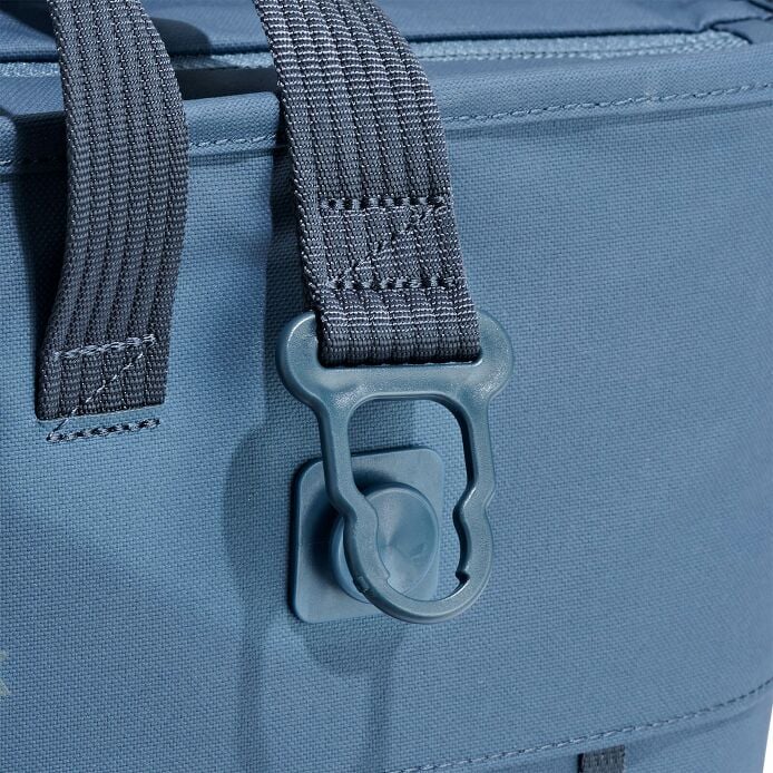 carryouttm-soft-cooler-tote-10-l-b2 250815_hydro_cooler_details_14839_1_9.jpg