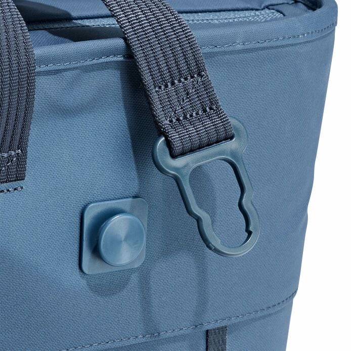 carryouttm-soft-cooler-tote-10-l-b2 250815_hydro_cooler_details_14841_1_9.jpg