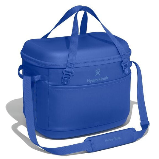 carryouttm-soft-cooler-30-l-t0 cpco382_carryout_cooler_30l_capri_blue_angled_1.jpg