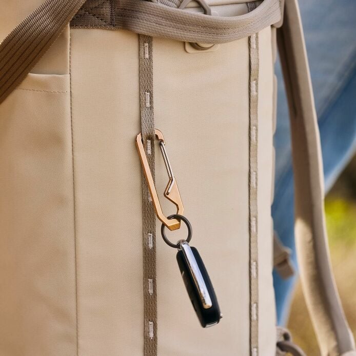 carryouttm-backpack-22-l-b8 hf_carryout_bouwer_d1_l1_torrey_pines_lifestyle_1838_2.jpg