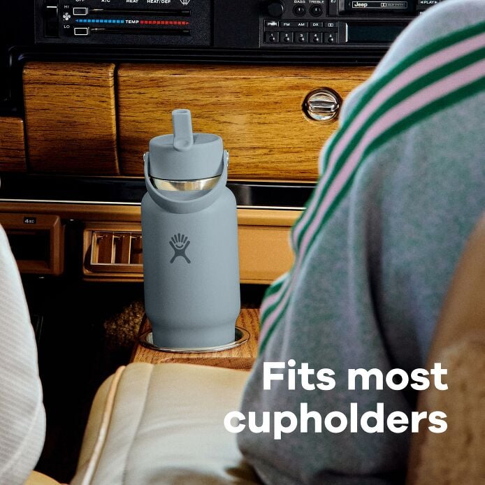 32-oz-travel-bottle-with-flex-straw-cap-b9 hf_s26_wtcfs_apdp_06_8.jpg