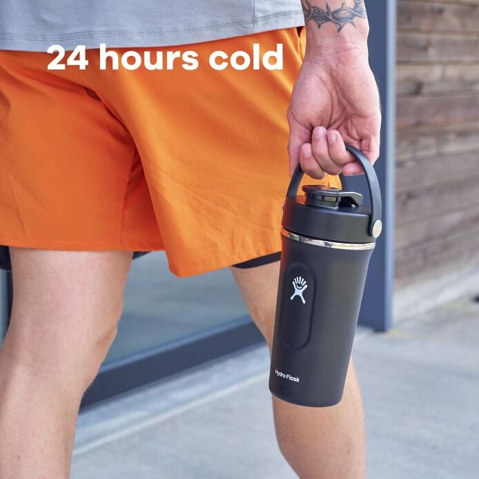 24-oz-insulated-shaker-bottle-q5 hydro_flask_ecomm_en_insulated_shaker_pt03_2000x2000px_4.jpg