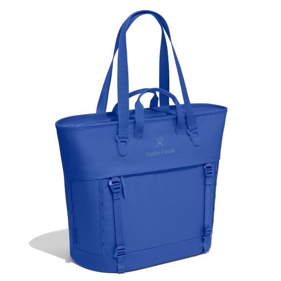 carryouttm-soft-cooler-tote-30-l-n2 maxiit382_carryout_tote_30l_capri_blue_angled_1.jpg