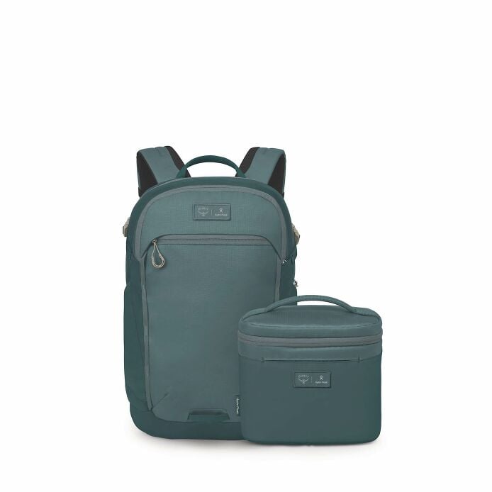osprey-axis-x-hydro-flask-campus-essentials-bundle-g0 ospreyaxis_hydroflask5l_lunch_bag_f25_front_cascade_10007249.jpg